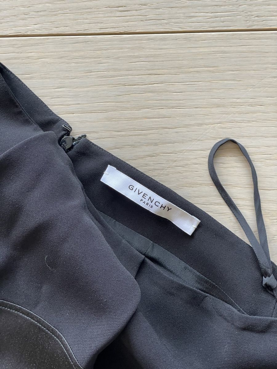 Givenchy Gonne: GIVENCHY Noire Jupe (Taille-36) – Nuovo (secondo la descrizione) da Genève venduto da rom_8nwv 2