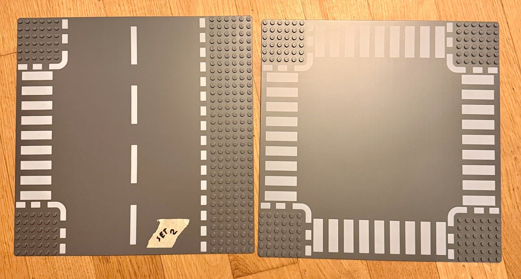 Lego Baukästen: Lego 2 x Road Plates / Strassenplatten – Gebraucht aus Höri von PSMarinho