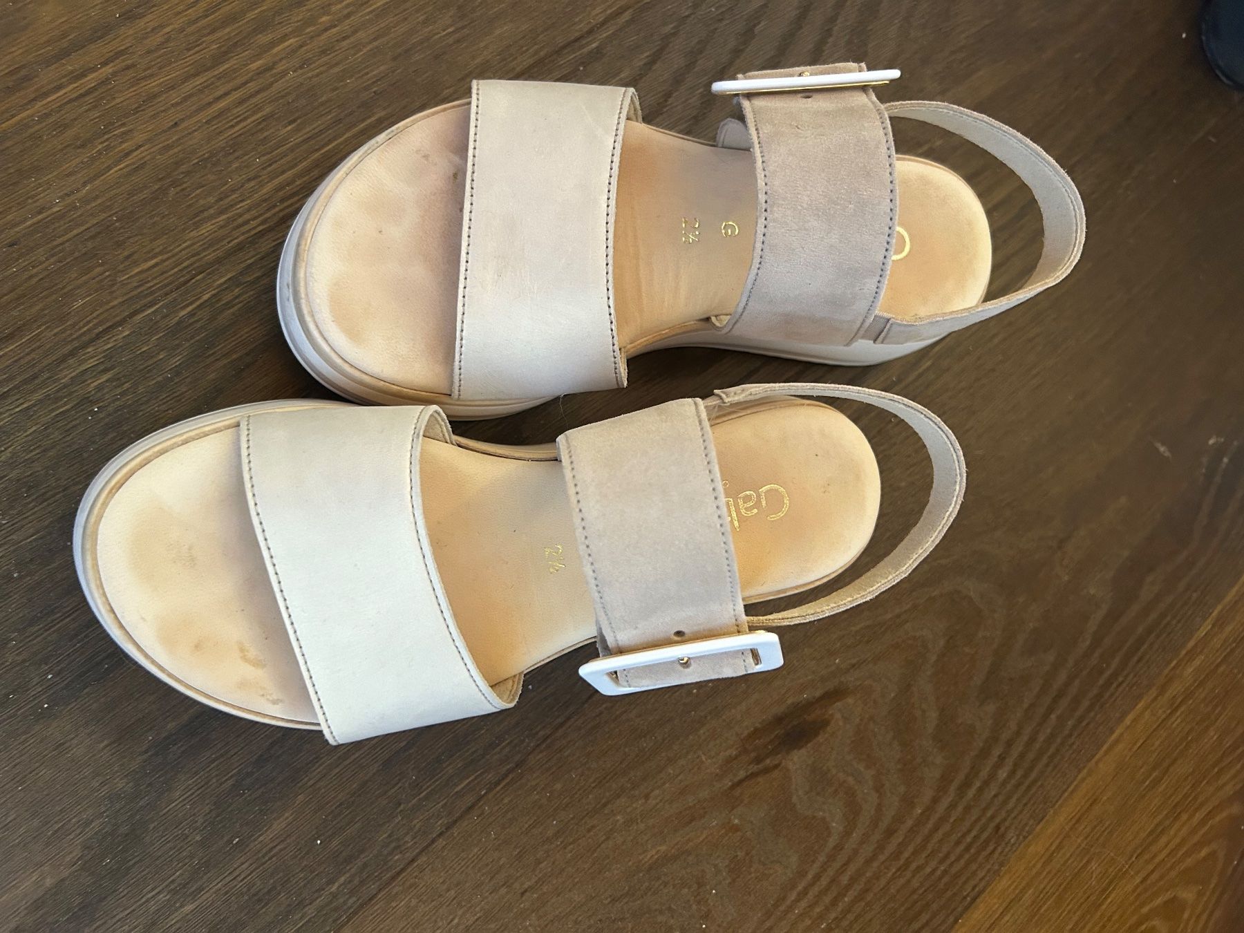 Gabor Damenschuhe: Gabor Plateforme Sandalen gr 35 – Gebraucht aus Scherz von Mandarine8