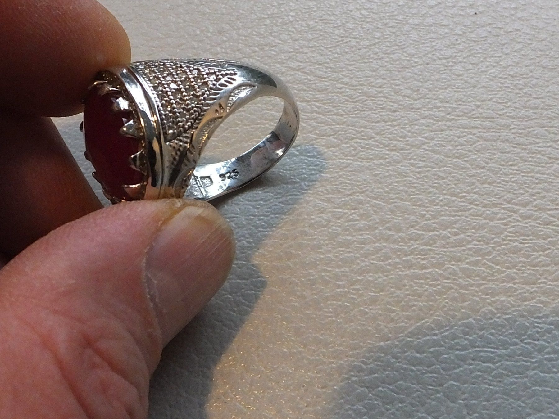 Anelli: Herrenring mit Echtem RUBIN Stein – Nuovo e nell'imballaggio originale da Unterentfelden venduto da l654321a 7