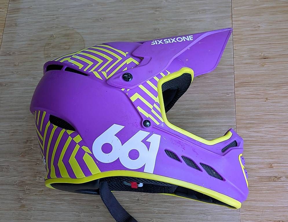 Caschi: MTB Kinder Fullface Helm XXS – Usato da Zollikofen venduto da Serious 1