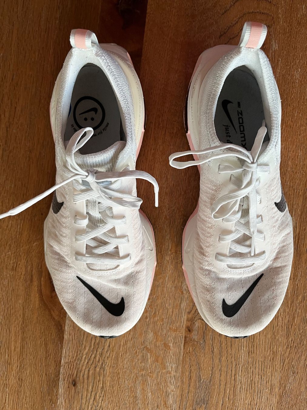 Nike Scarpe da uomo: Nike ZOOMX INVINCIBLE RUN 3 Grösse EUR 39 – Usato da Kleindietwil venduto da sternenstaub_as 1
