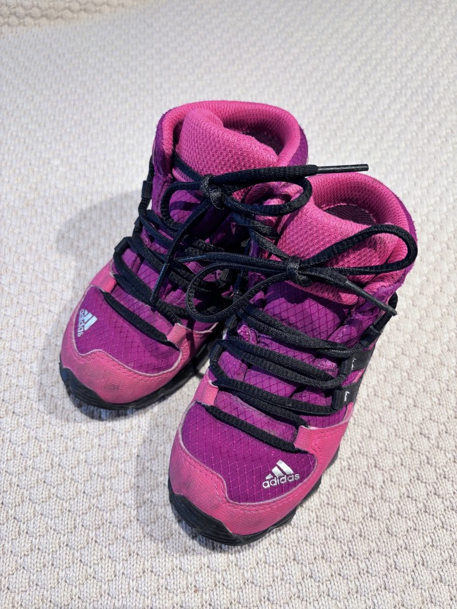 Adidas Chaussures filles: Wanderschuh Mädchen  – D'occasion à Berschis par Silvester87