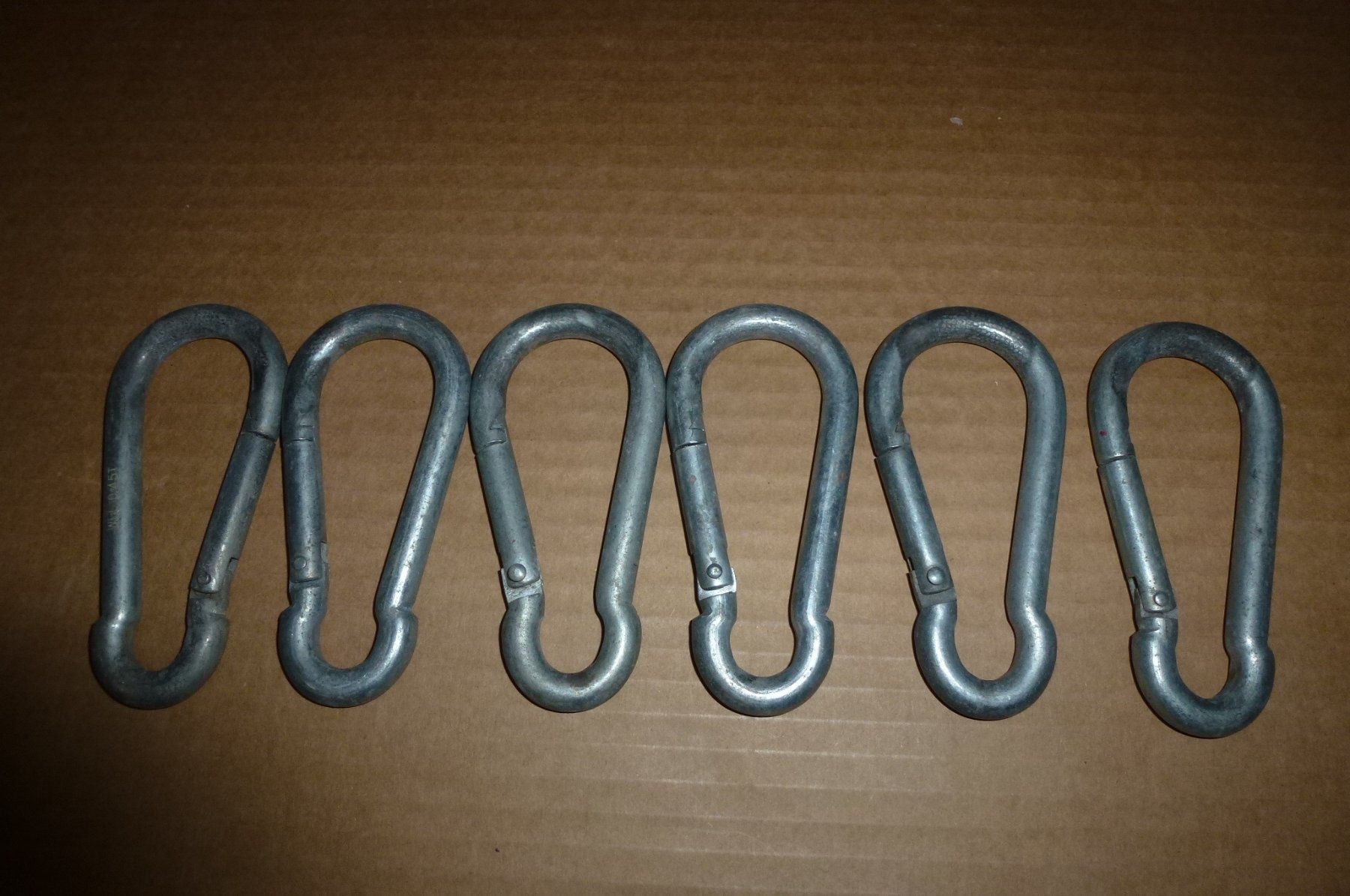 Attrezzatura da arrampicata: Karabinerhäcken – Usato da Bürglen UR venduto da daisyxy5