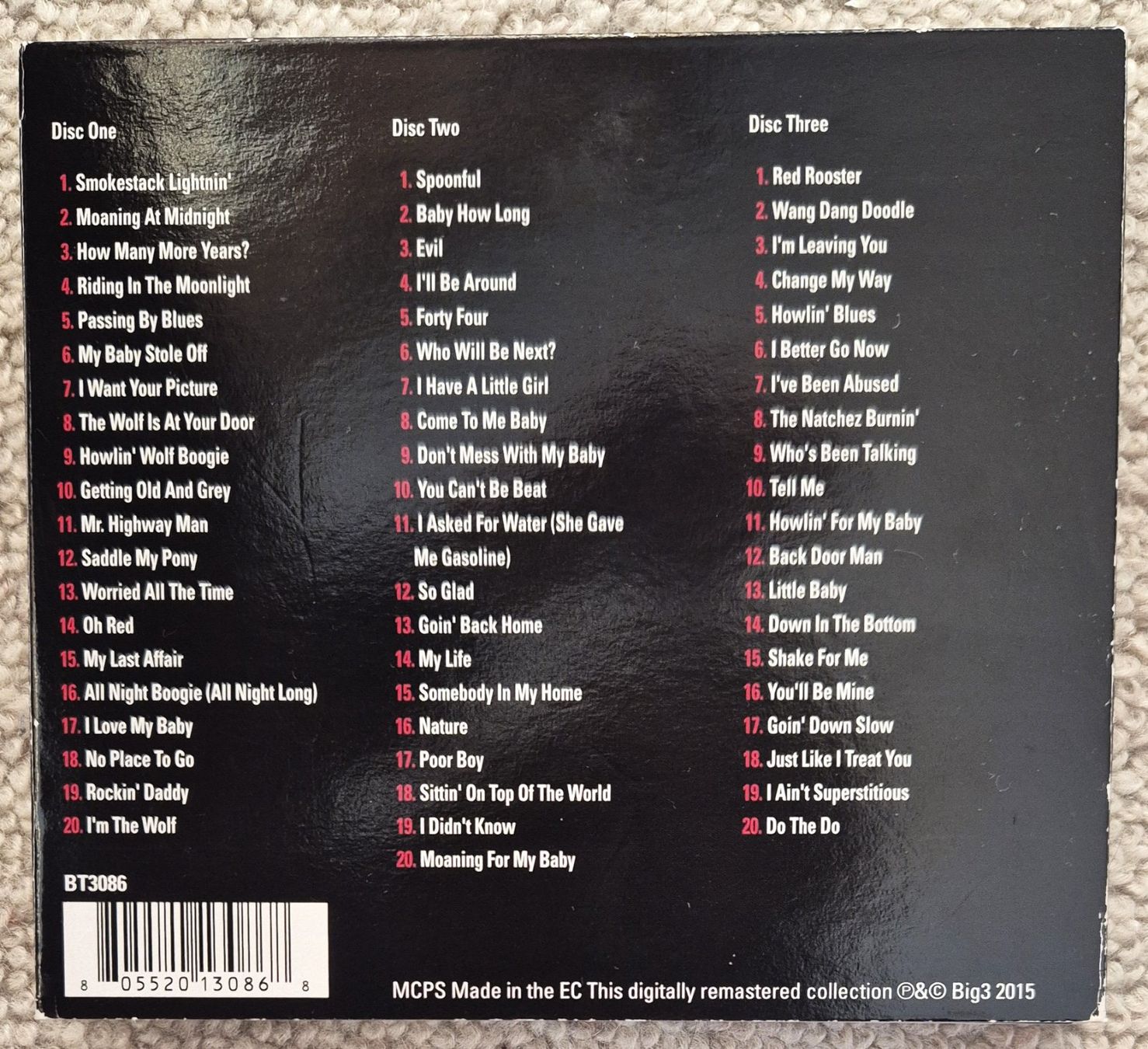 CDs: HOWLIN' WOLF - The Absolutely Essential 3 CD Collection – D'occasion à Therwil par Rubo26 1