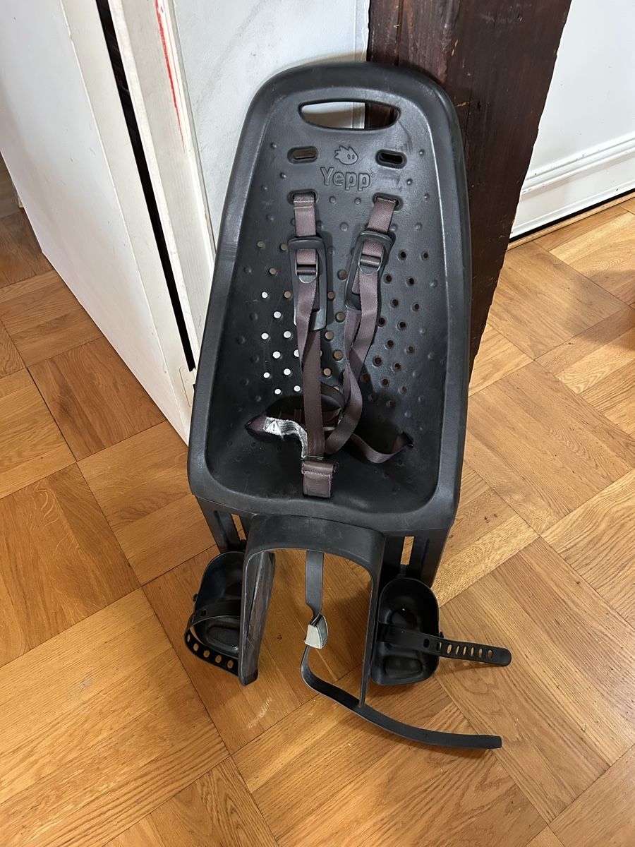 Bauch- & Rückentragen: Sièges à vélo  – Gebraucht aus Genève von elvis_lee 1