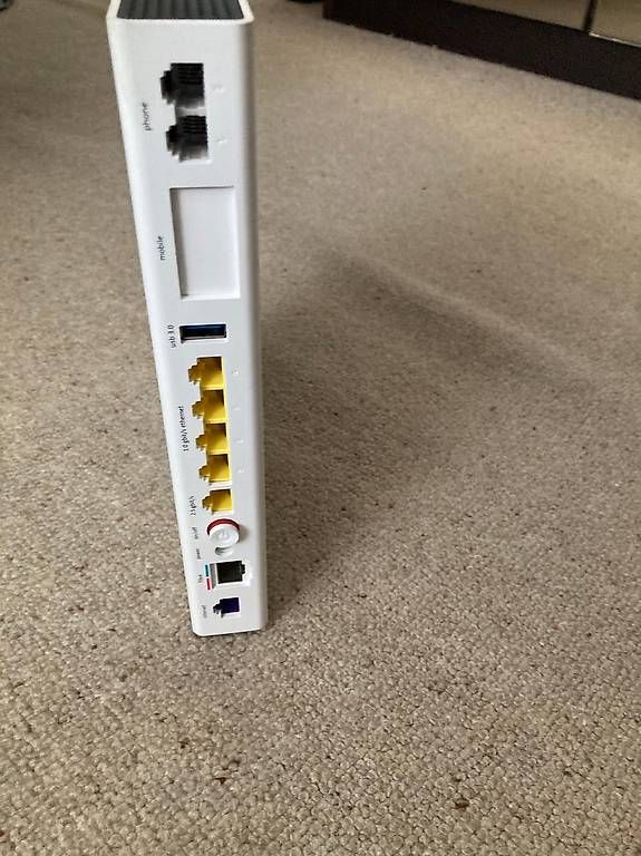 Modem & Router: Swisscom Internet Box 3 und TV Box 21  – Usato da Steinhausen venduto da Atox77
