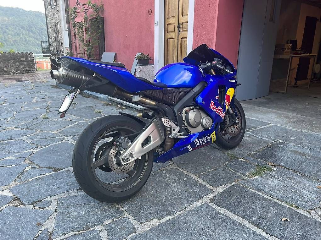 Honda Strada: Honda CBR 600 RR | PC37 - 2005 – Usato da Bioggio venduto da dav_j5y5 4
