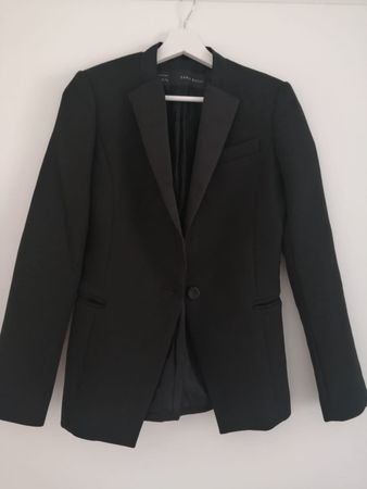 Blazer Zara Basic schwarz Grösse XS gebraucht top Zustand