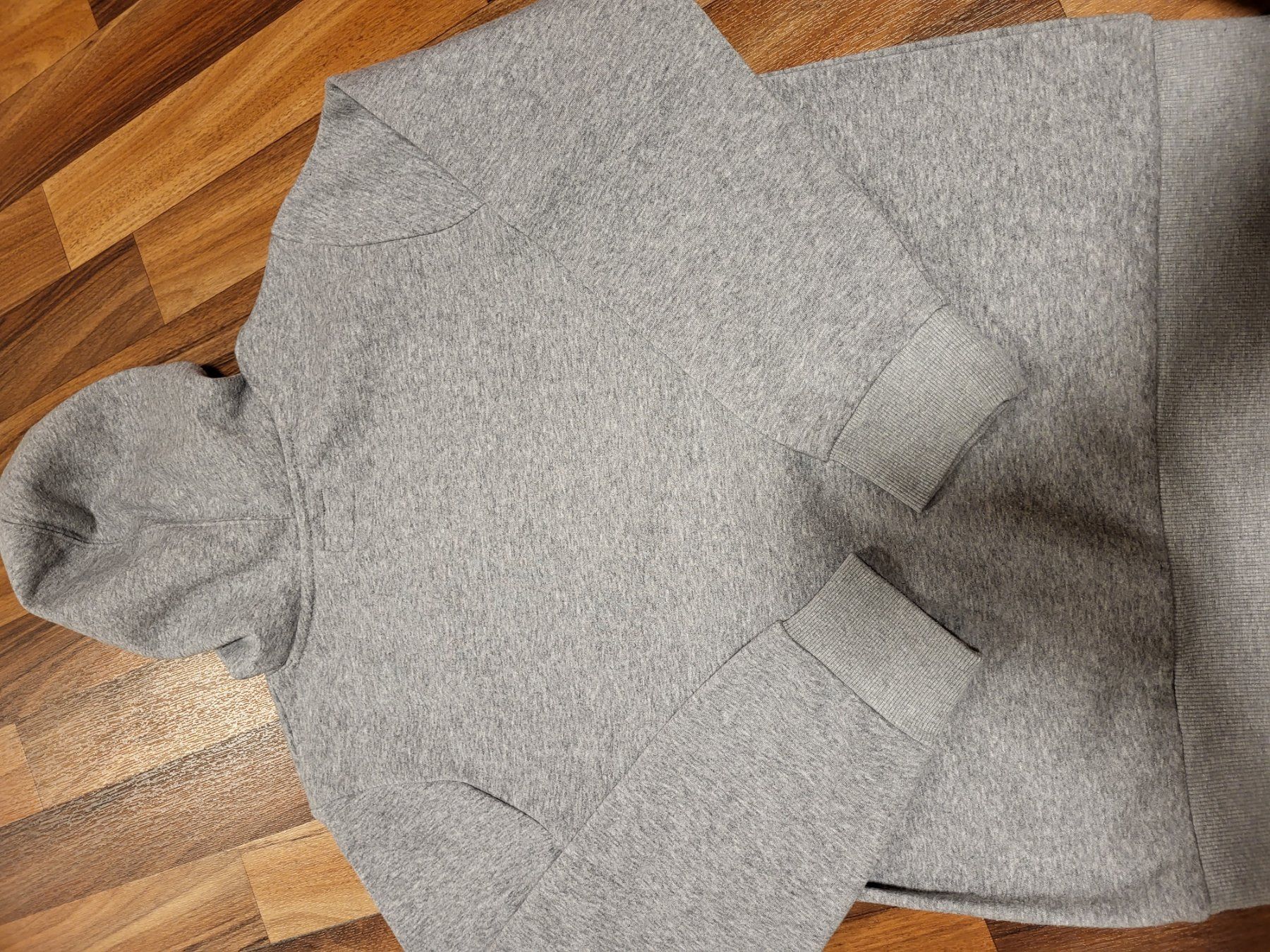 Converse Pullover & Sweatshirts: Pullover Converse – Gebraucht aus Wittenbach von pambob 2