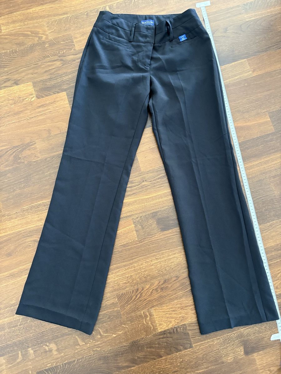 Hosen: Damen Hose schwarz Grösse 38 – Gebraucht aus Dübendorf von lus_d2rx