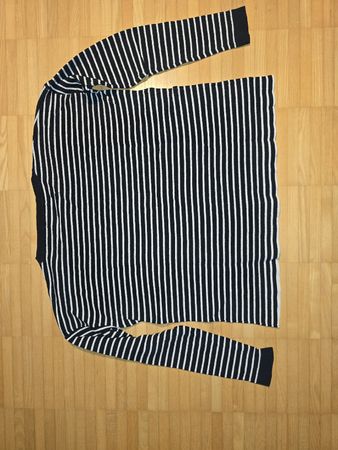 Schicker Damenpullover mit Streifen, Grösse S