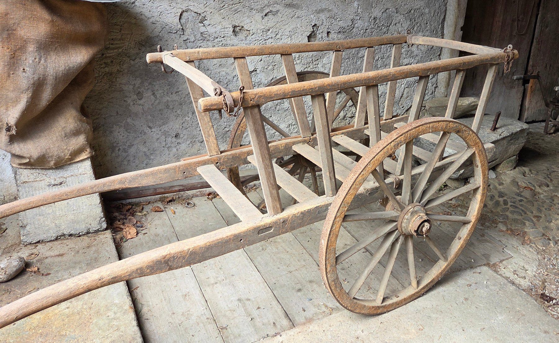 Tutte le decorazioni: antiker Handwagen – Usato da Kirchdorf AG venduto da hallobox