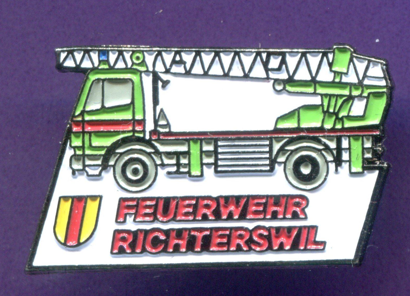 Placchette & Badge: Feuerwehrauto  MERZEDES  Richterswil – Usato da Winterthur venduto da Sammleroase