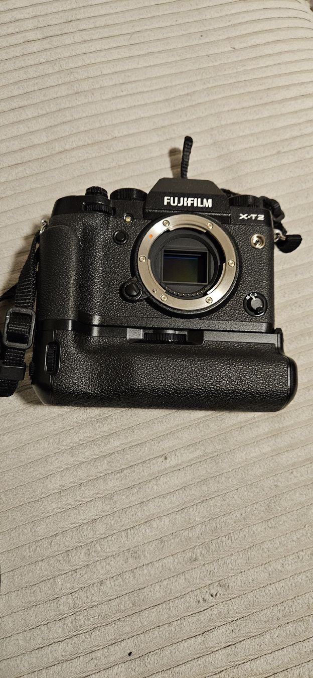 Fujifilm Fotocamera: Fujifilm X-T2 – Usato da Rougemont venduto da 911__ 3