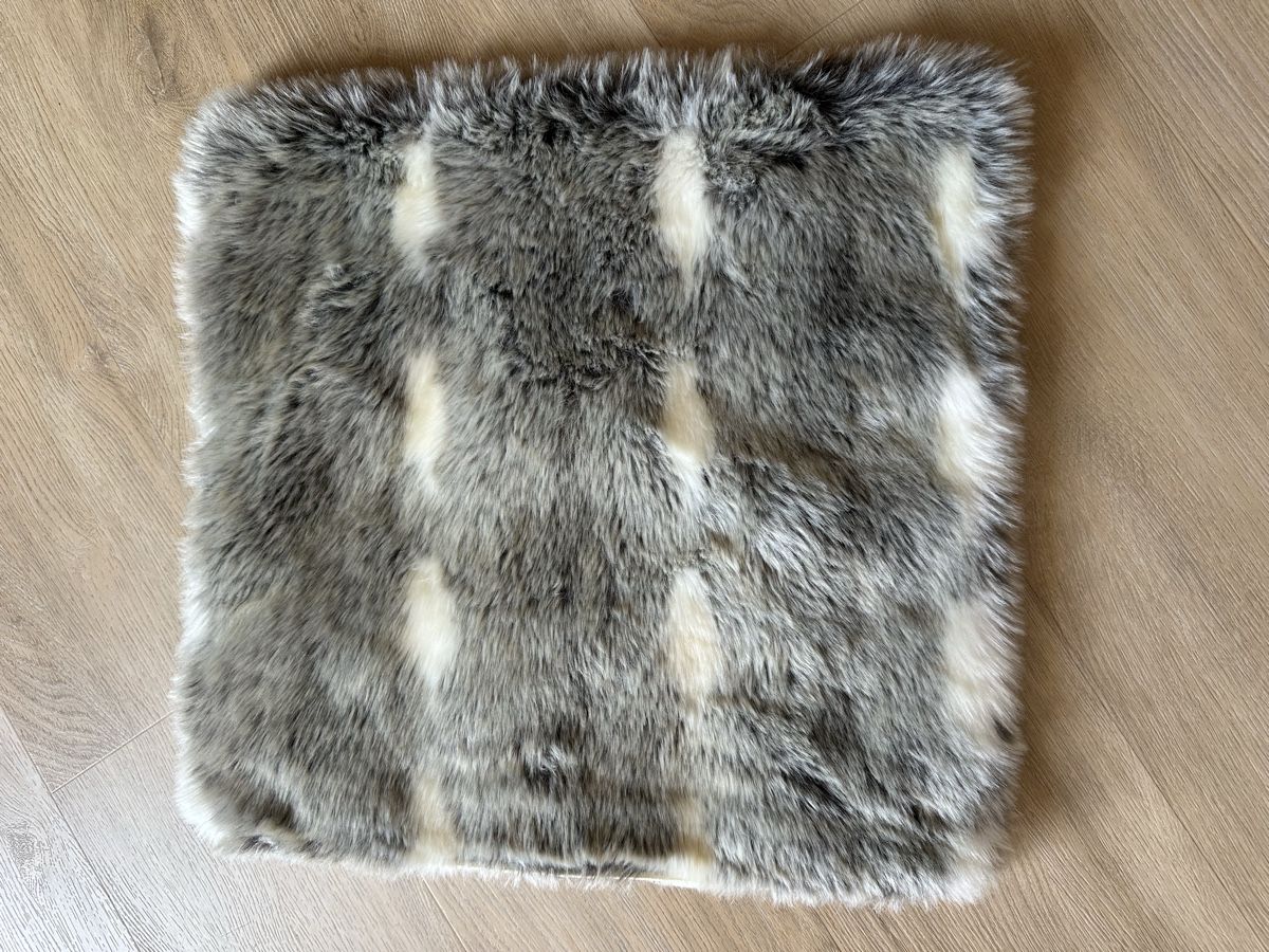 Kissen: Fourre de coussin  – Neu (gemäss Beschreibung) aus Préverenges von sop_57x2