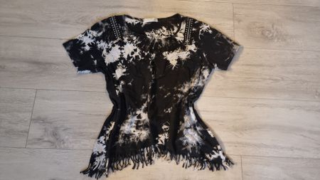 Sommerliches Shirt mit Fransen, Batikmuster gr S M neuwertig