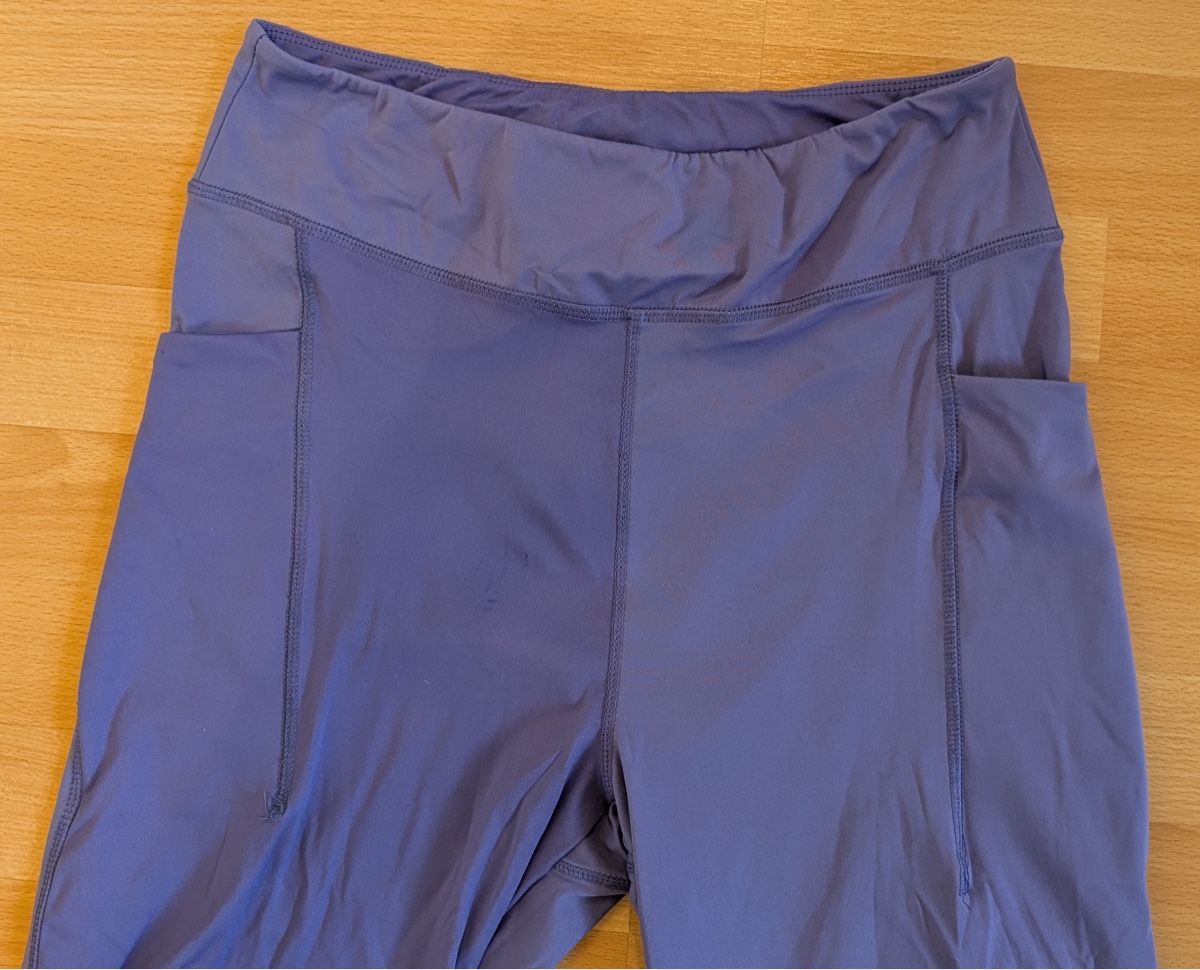 Leggings: Violette Sport-Tights - M – Gebraucht aus St. Silvester von Fabelliii 1