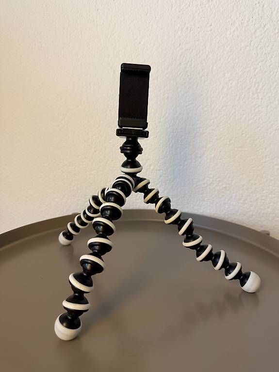Halterungen: Flexibles Mini-Stativ mit Handyhalterung – Gebraucht aus Zürich von max_z2l2 2