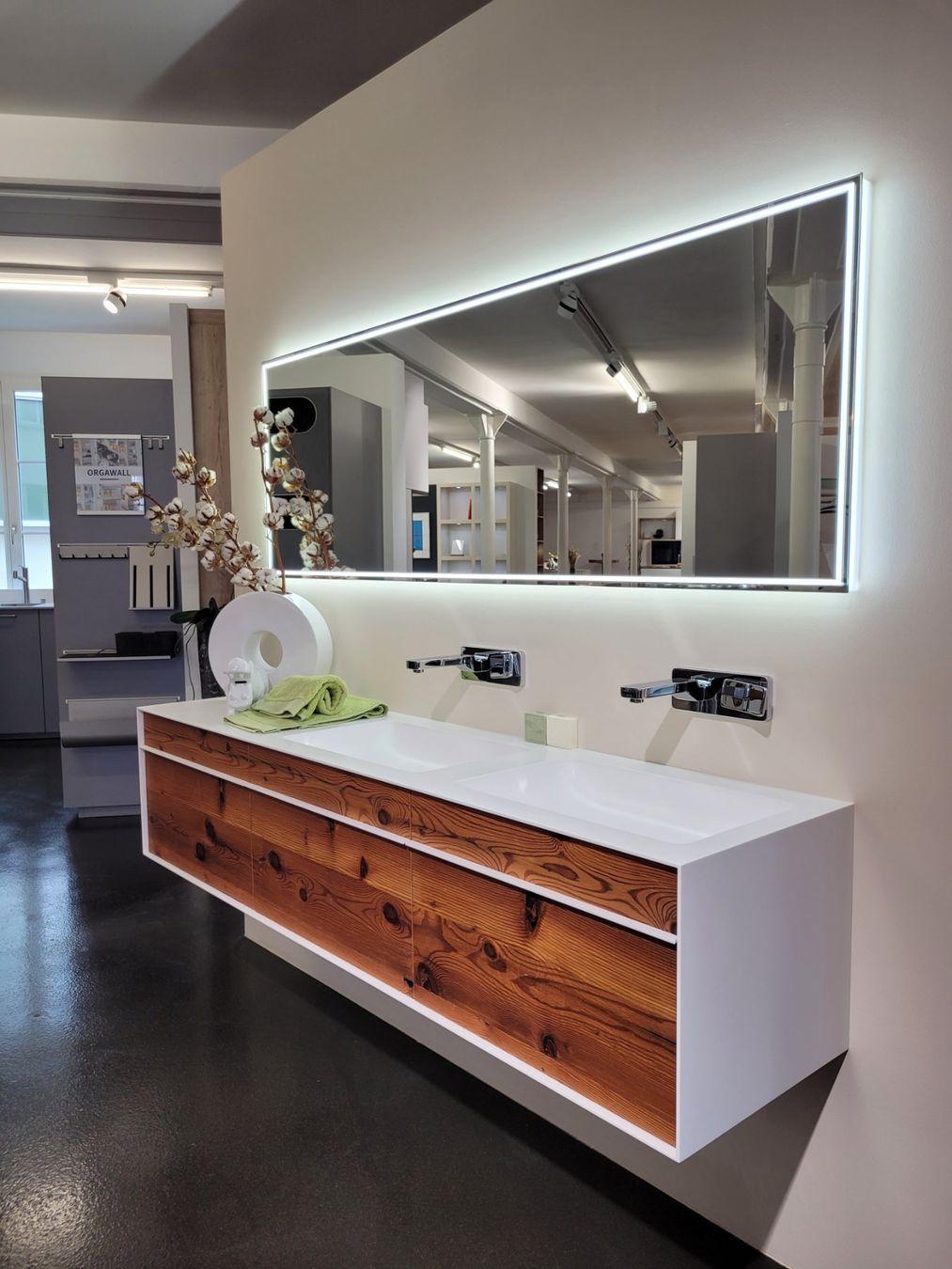 Mobili per bagno: Badmöbel mit Waschtisch und Spiegel (Talsee) – Usato da St. Gallen venduto da hp.mueller_ag