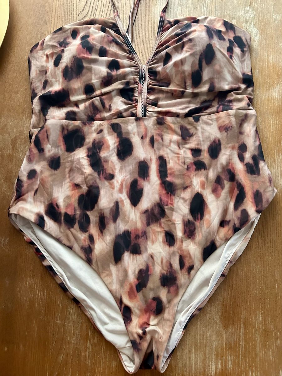 Next Badekleider & Bikinis: Badeanzug Next Leo-Muster Grösse 48 – Gebraucht aus chur von corazon710