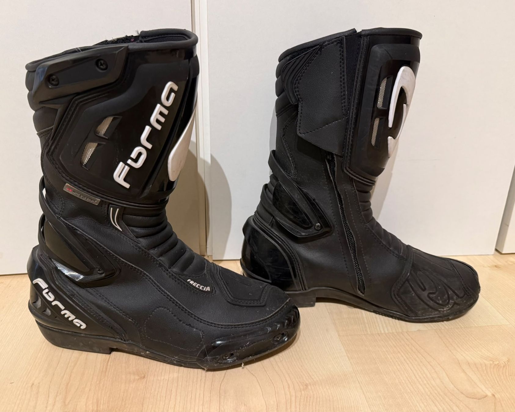 Damenschuhe: Motorradschuhe / Töffstiefel – Gebraucht aus Davos Frauenkirch von pat_t9dh 2