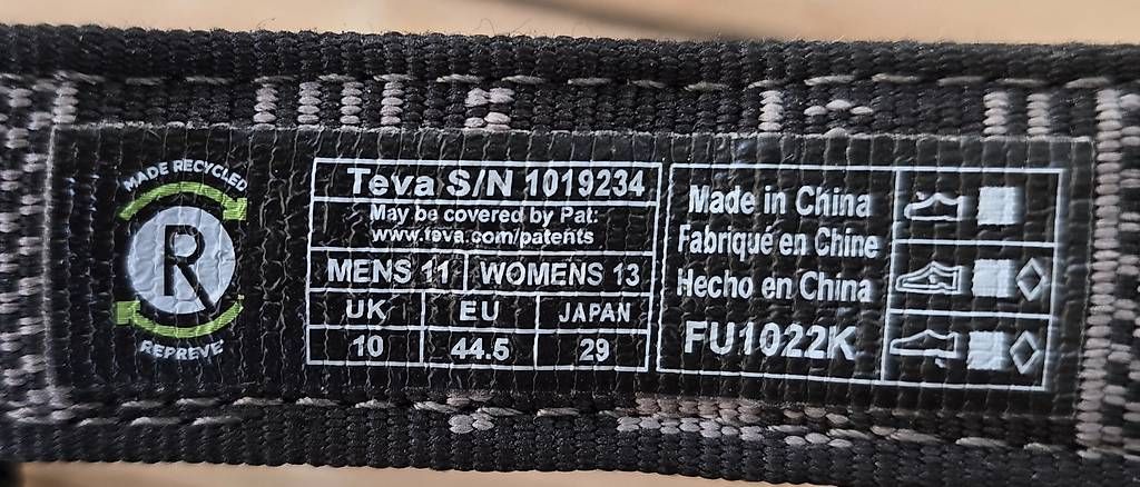 Teva Scarpe da uomo: Teva-Sandalen Gr. 44,5 – Usato da Escholzmatt venduto da Koenigskind2023 2