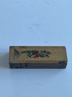 Holzetui mit Schreibfedern floral bemalt (S22)