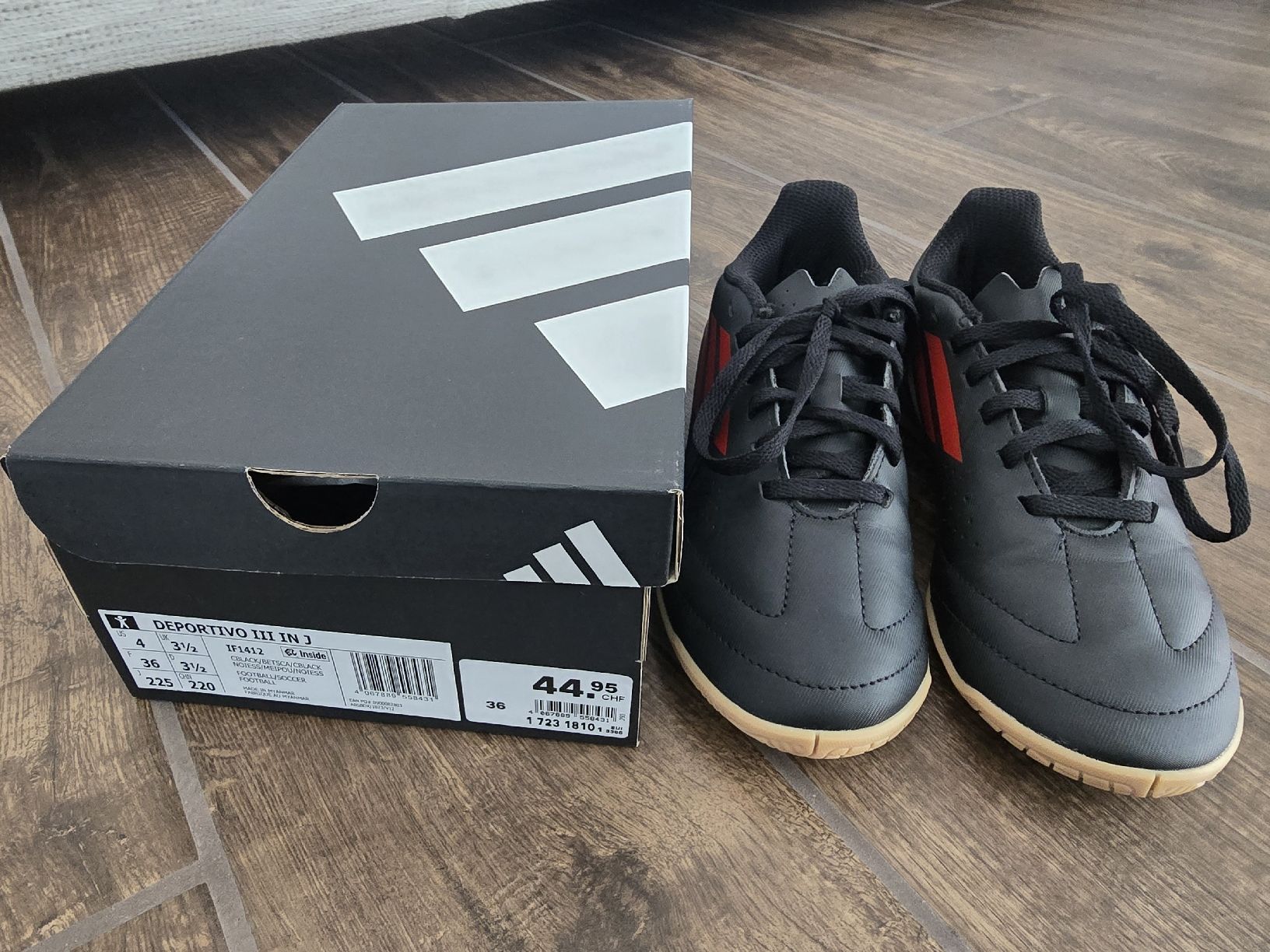 Adidas Chaussures garçon: Hallenschuhe NEU Gr. 36 – Neuf (Voir description) à Wynau par mar_5v8x 1