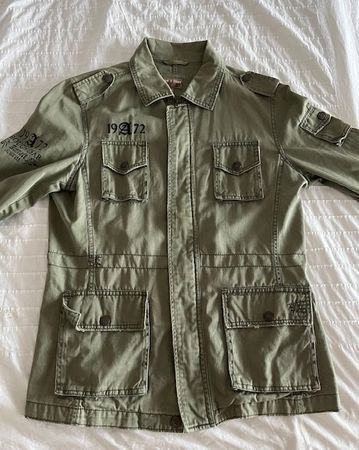 Tolle Eight2Nine - Herren Jacke Grösse S in olive