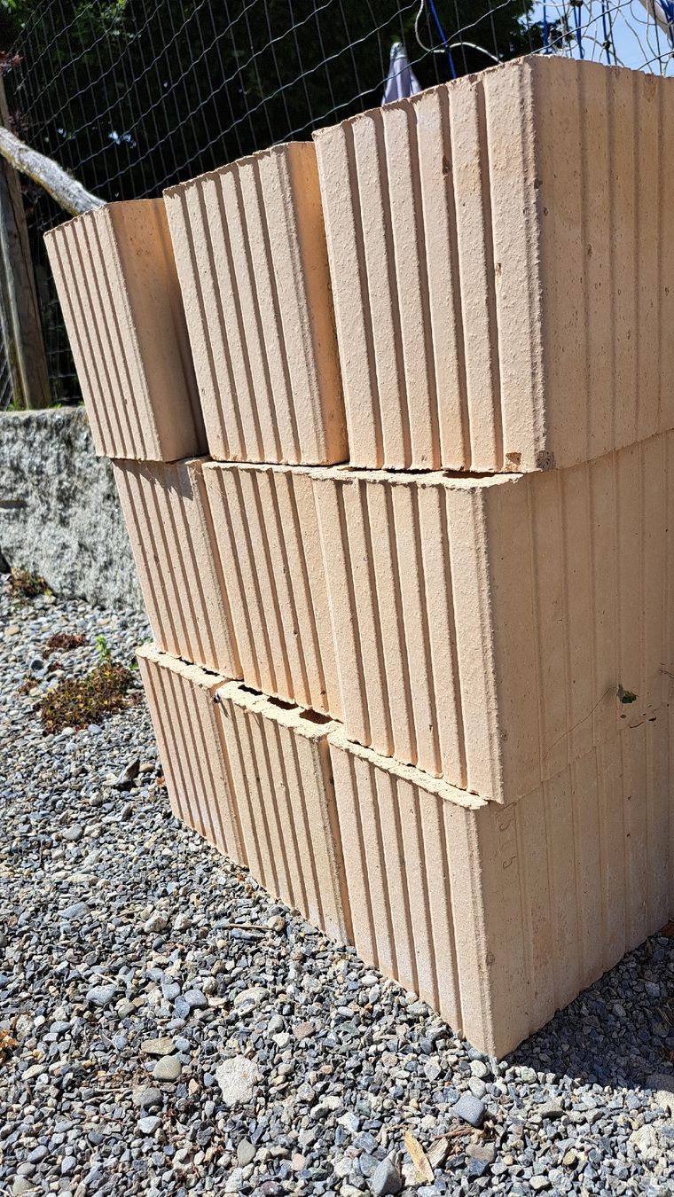 Steine & Dachziegeln: Backstein Swiss Modul – Gebraucht aus Boniswil von Motze0