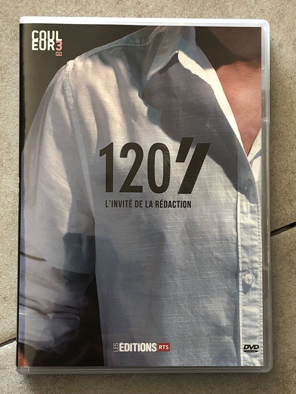 Tutti i DVDs: 120" L'invité de la rédaction – Usato da La Magne venduto da materielavendre