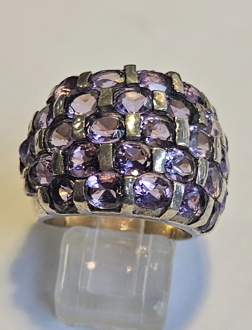Anelli: Ring Silber mit lila Amethist Steinen Grösse 58 – Nuovo (secondo la descrizione) da Zürich venduto da Bieter04 1