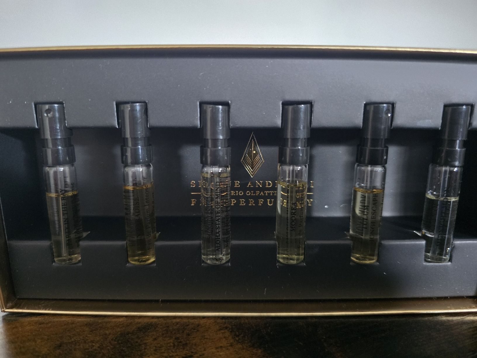 Simone Andreoli Profumi & Eau de Toilette: Simone Andreoli Parfüm Discovery Set – Usato da Interlaken venduto da Antonia_G 2