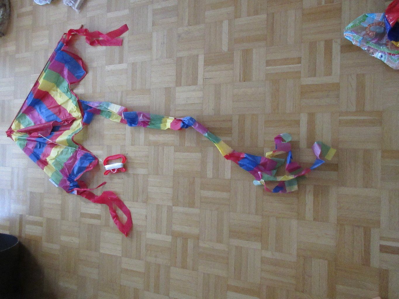 Jouets: Neuwertiger Kinderdrache – D'occasion à Zug par roche72