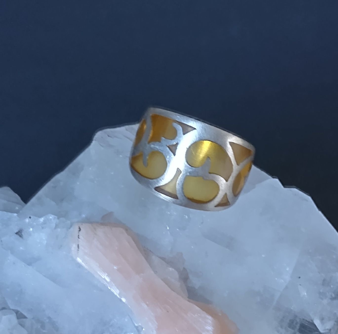Anelli: MODERNER RING IN 925 SILBER MIT GELBER EINLAGE – Usato da Romanshorn venduto da Glitzer-Paradies 4