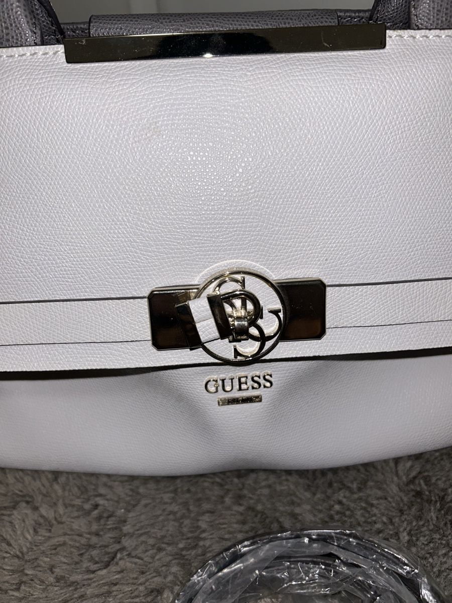 Guess Borse da donna: Weisse Guess Tasche – Nuovo (secondo la descrizione) da Bülach venduto da mil_spx7 4
