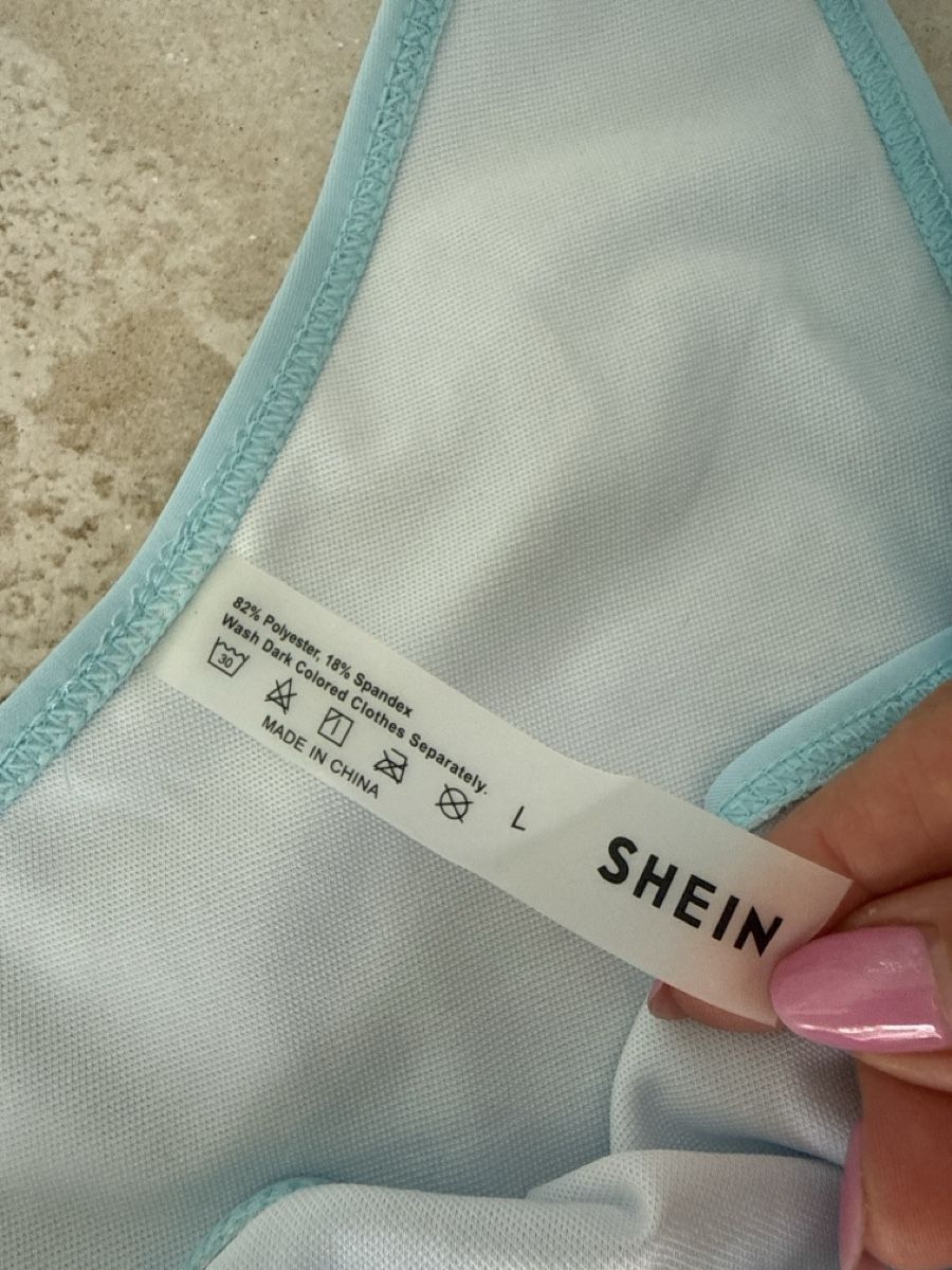 Costumi da bagno & Bikini: Badeanzug Gr.L,   Brief 4.00 Fr. – Nuovo (secondo la descrizione) da Waltenschwil venduto da lina-04 1