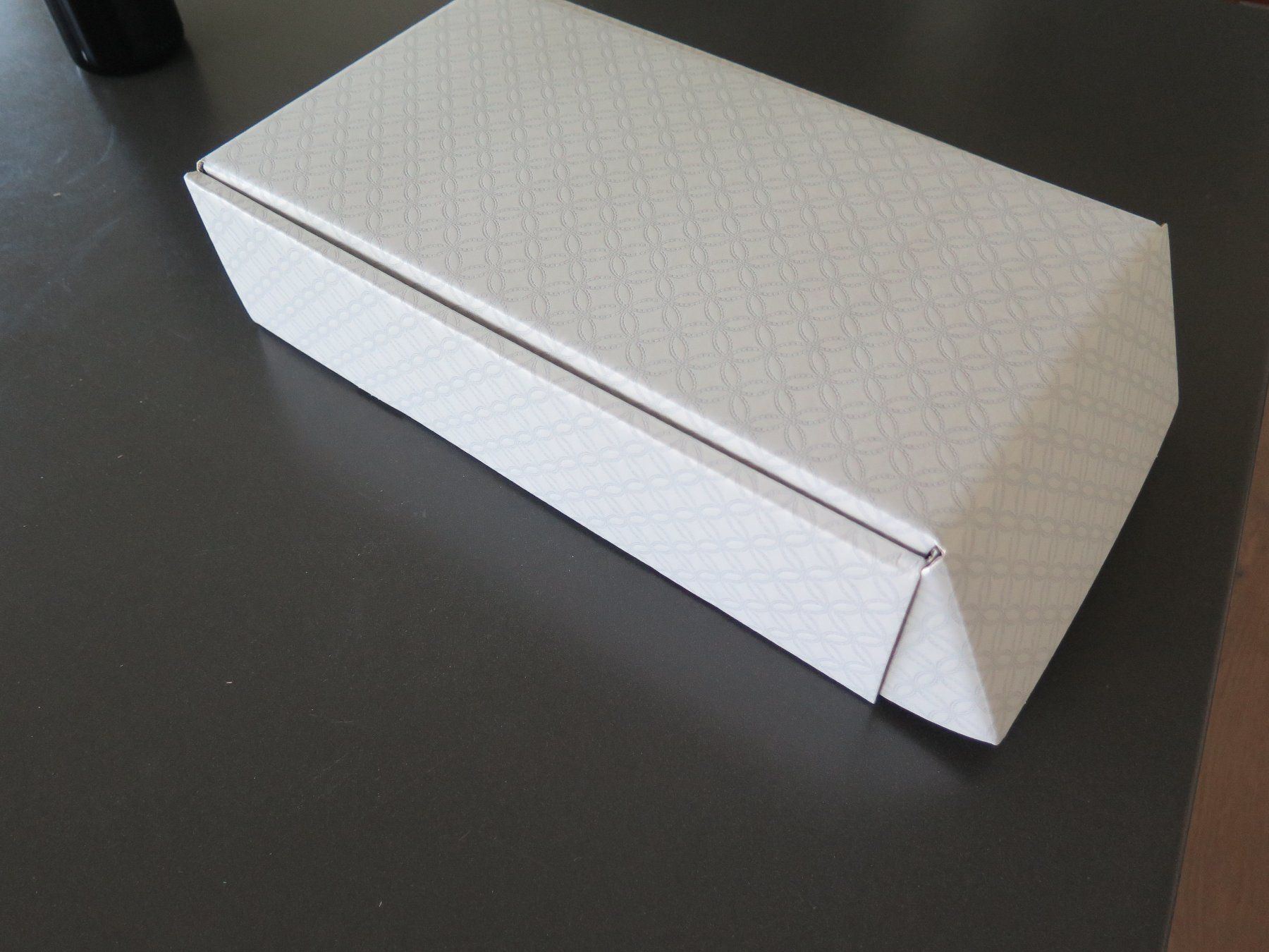 Altro: Verpackungen Flaschen-Geschenkkarton – Nuovo e nell'imballaggio originale da Meisterschwanden venduto da Curriculum 2