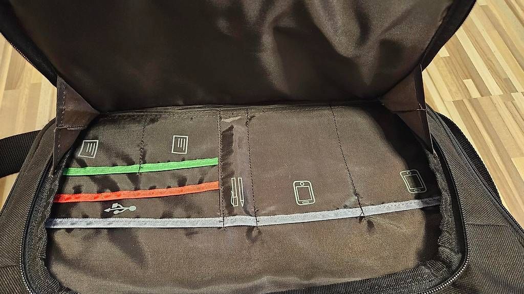 Targus Borse: Targus Laptoptasche / NEU / mit Schultergurt – Nuovo (secondo la descrizione) da Niederbipp venduto da Broker_Online 1