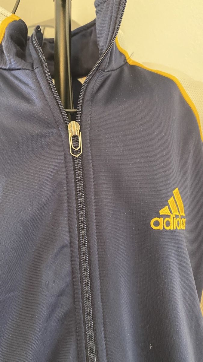 Adidas Jacken: Vintage Adidas Jacke – Gebraucht aus Obfelden von tan_9lj9 3
