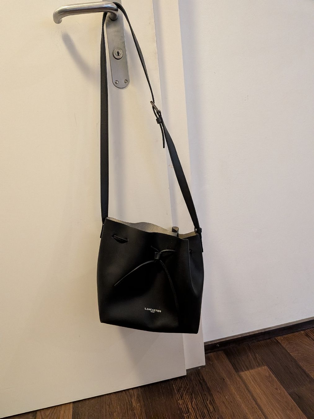 Lancaster Borse da donna: Lancaster leather bucket bag – Usato da Zürich venduto da Chr_j229 1
