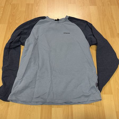Patagonia Langarm Pullover XL grau/blau mit Logo