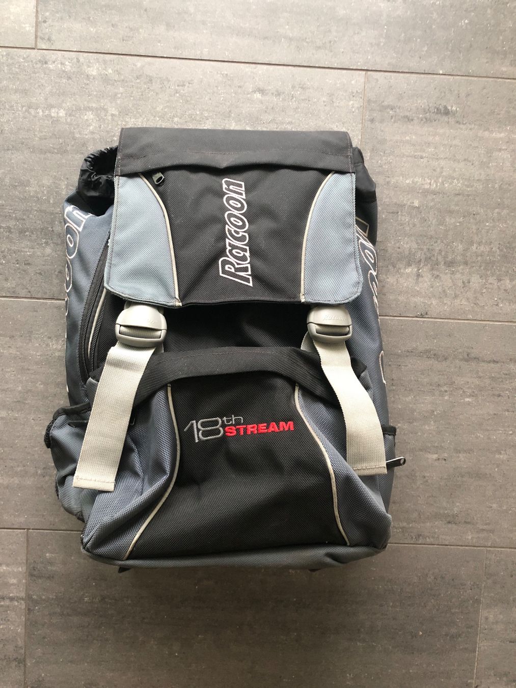 Racoon Zaini: Racoon Schultasche – Usato da Dallenwil venduto da pir_rxd6