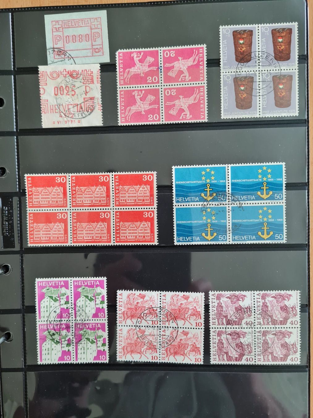 Alben: Album mit Schweizer Briefmarken. – Gebraucht aus Luzern von Ulrich34 1