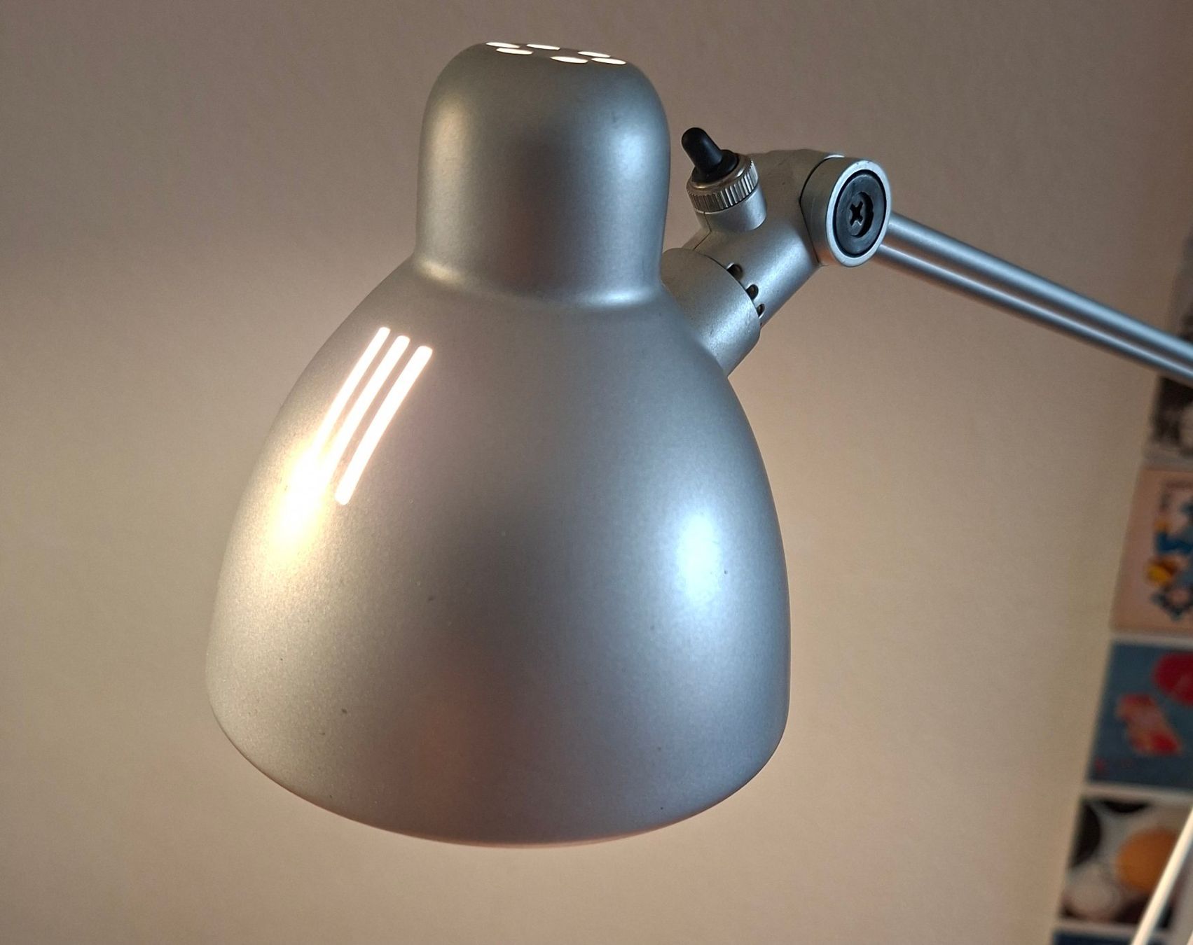 Lampade: Designer Schreibtischlampe Halogen / Extrem praktisch – Usato da Hinwil venduto da Peter560 2
