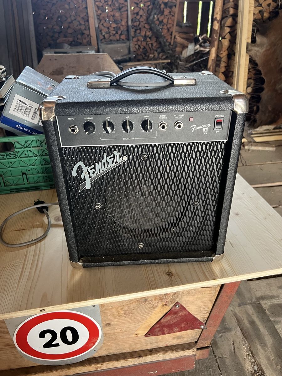 Amplificatori: Fender Frontman 15B Verstärker – Usato da Bonaduz venduto da MalvinPMP