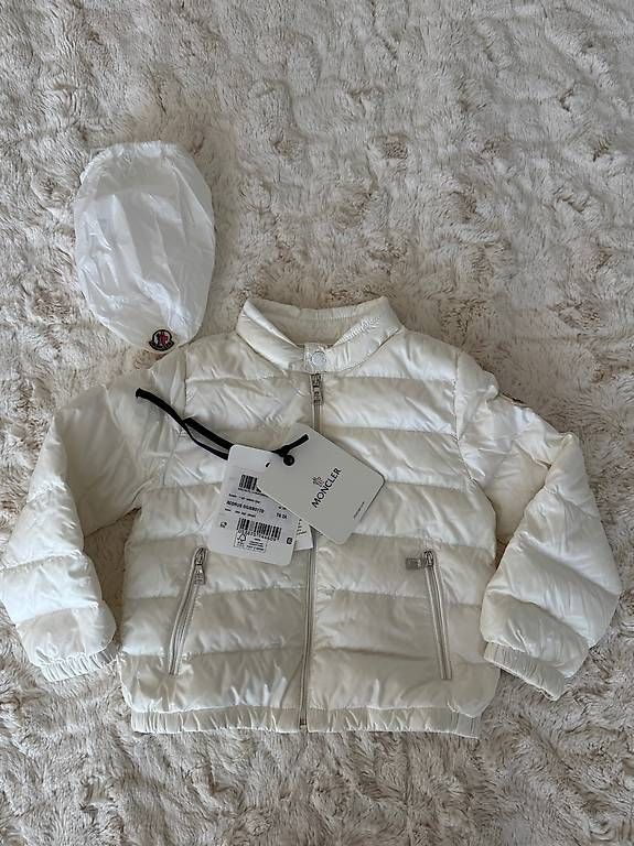 Vestes & Manteaux: Moncler veste bébé fille – D'occasion à Blonay par iri_lh86