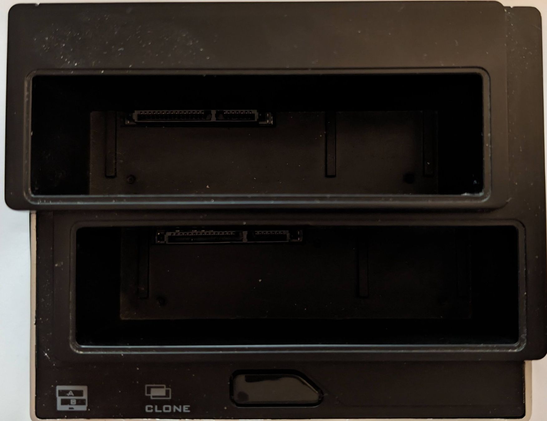 Docking station: Digitus USB 2.0 Dual Docking Station – Usato da St-Léonard venduto da alkolic1984