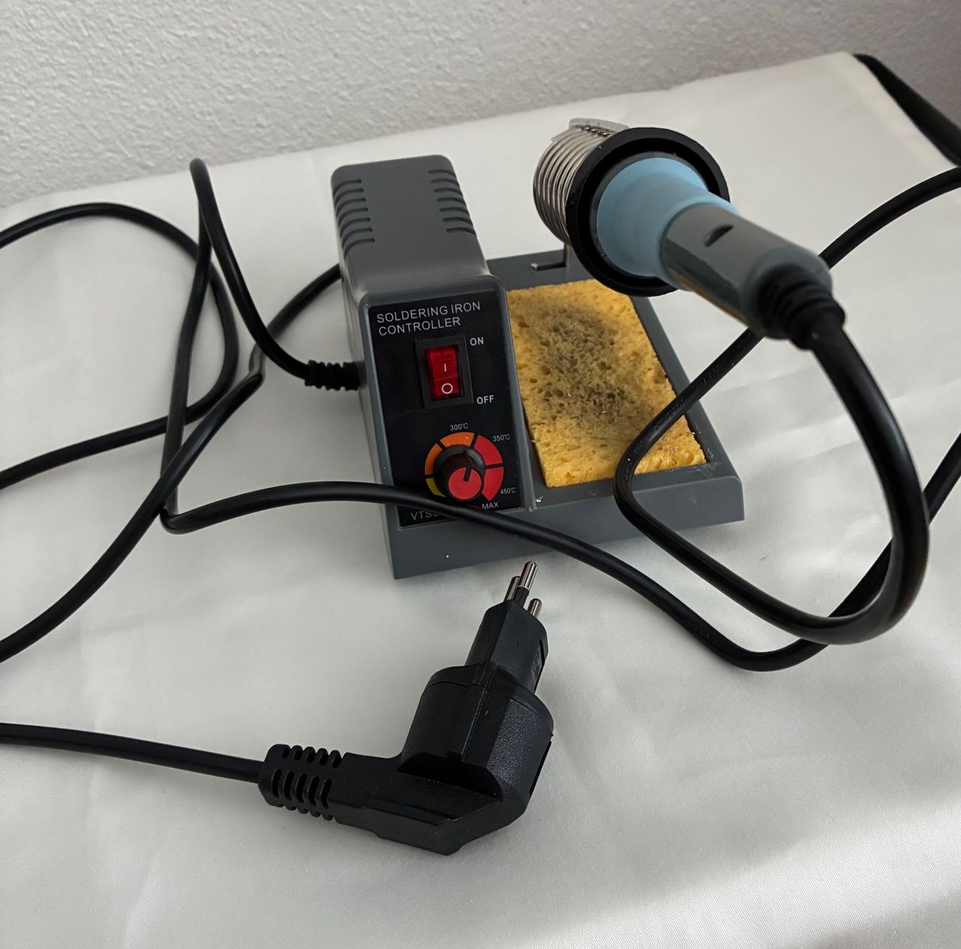 Alle Werkzeuge: Velleman Regelbare Lötstation, 48W – Gebraucht aus Root von paundma 2